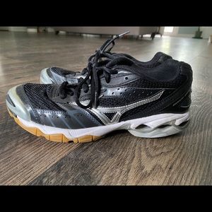 Mizuno Shoes